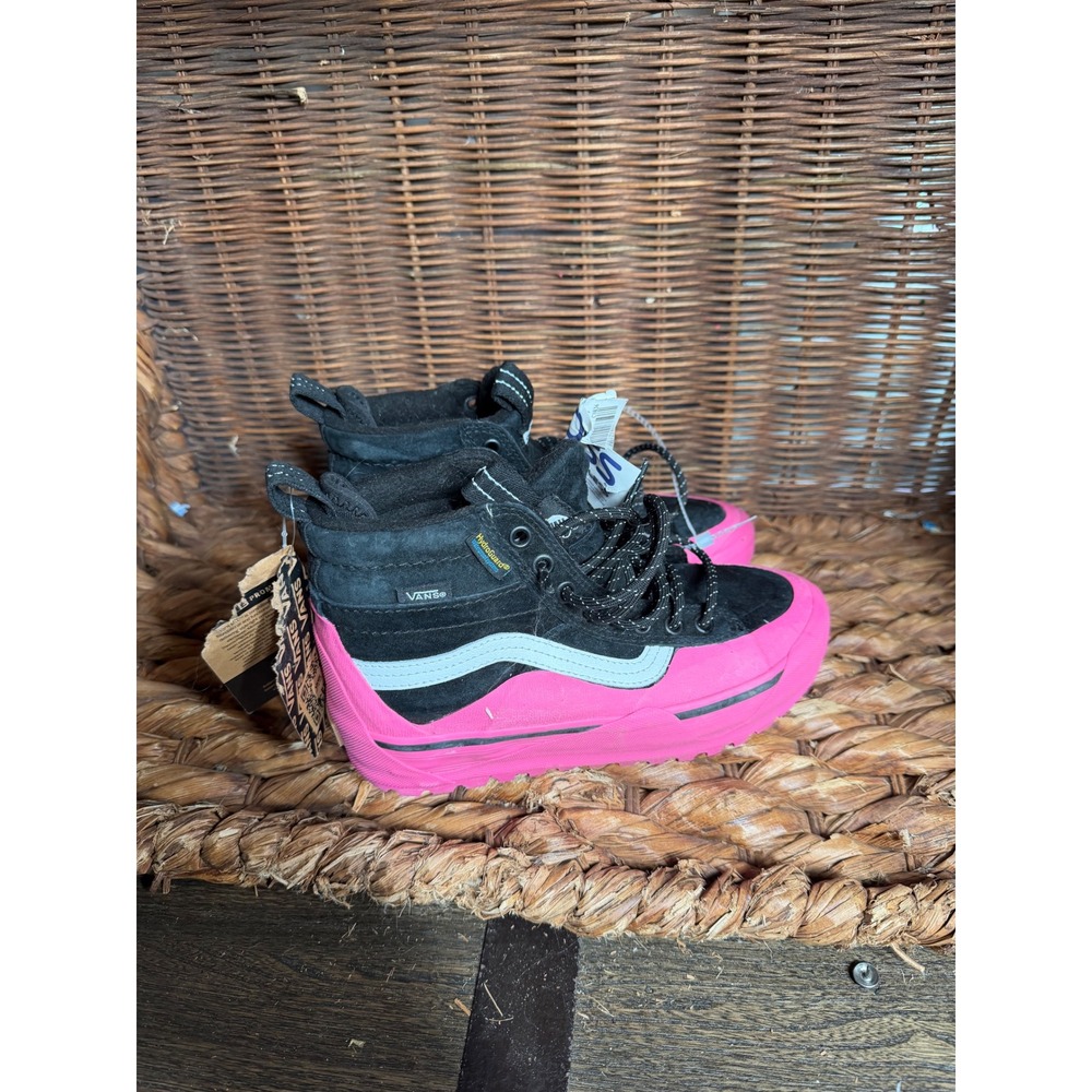 Vans Sk8-Hi MTE-1 Kids Cold Weather Boots Black Pink Waterproof Suede Sneakers
